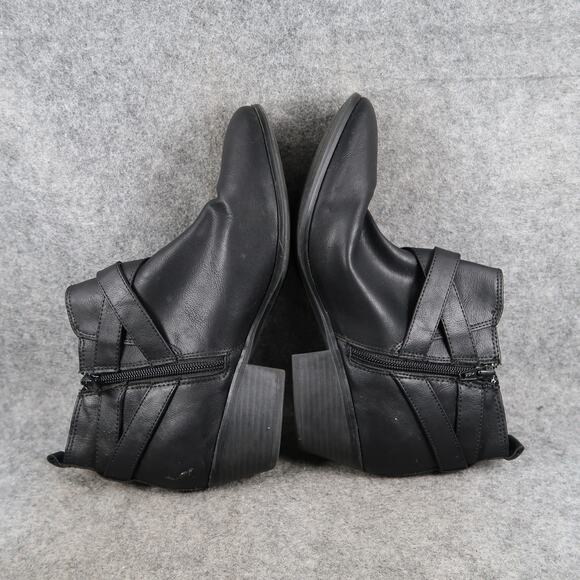 Booties Shoes Womens 9.5 Ankle Boots Casual Classic Black Western Zip Buckle - Picture 10 of 13